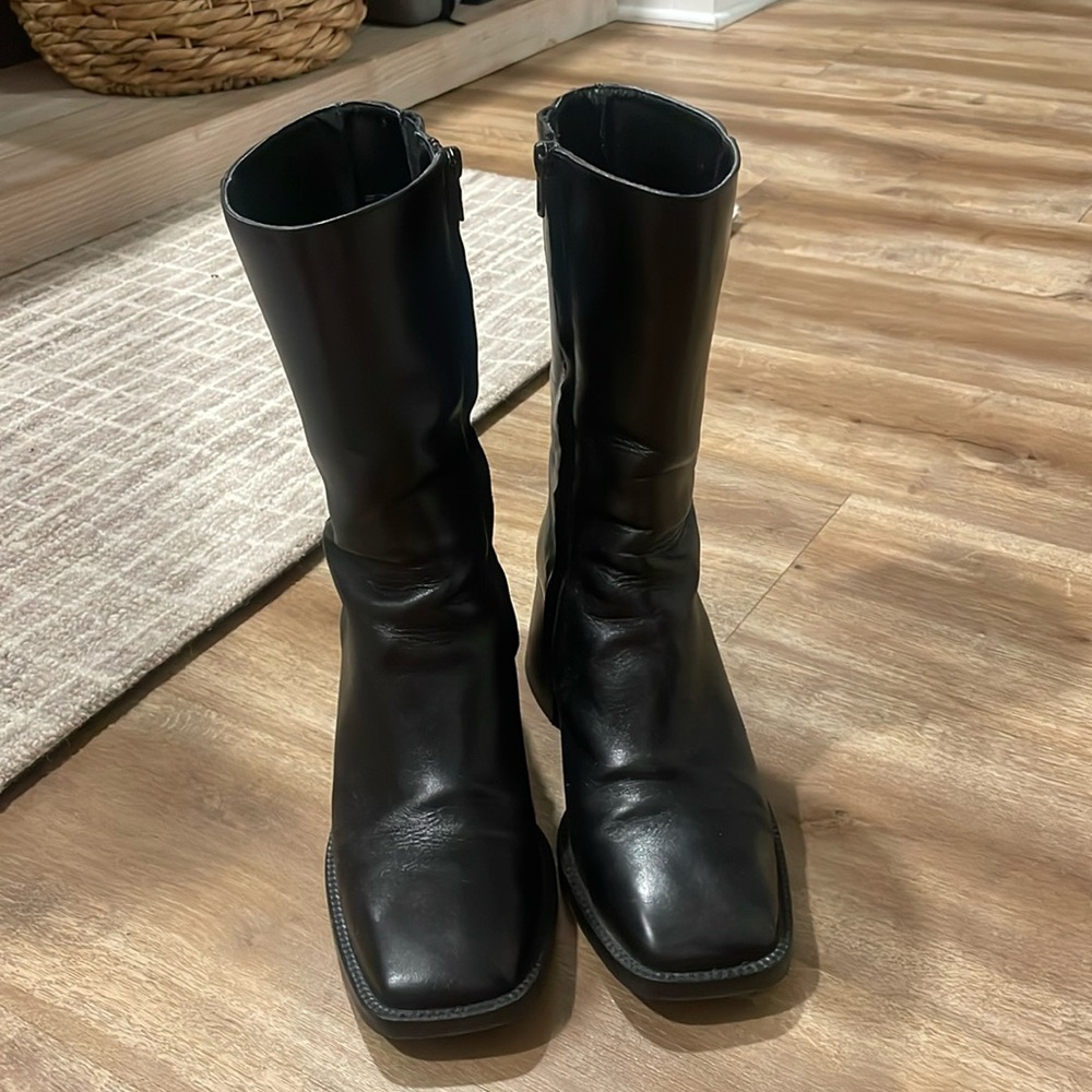 Limited Edition Zara Squared Heel Ankle Leather Boots - Picture 2 of 8